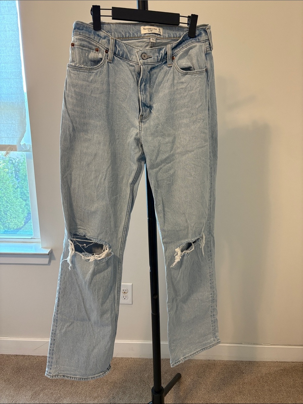 Abercrombie & Fitch the baggy low rise curve love